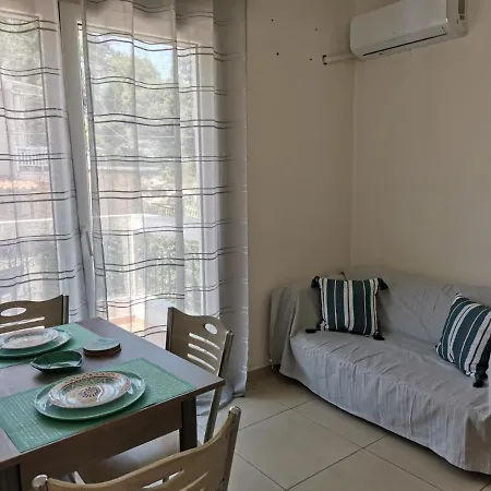 Mari's House 2 فندق *