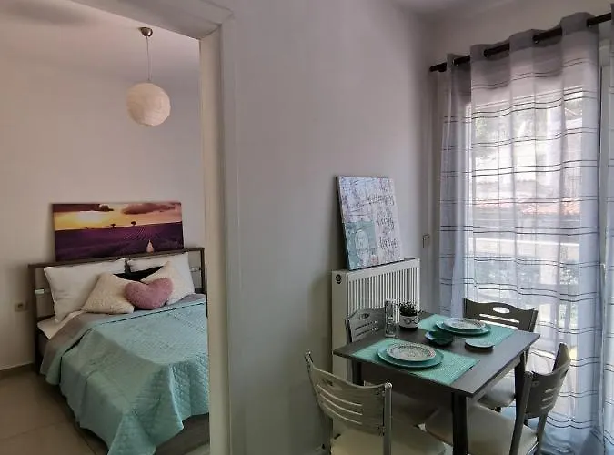 Mari's House 2 Отель *